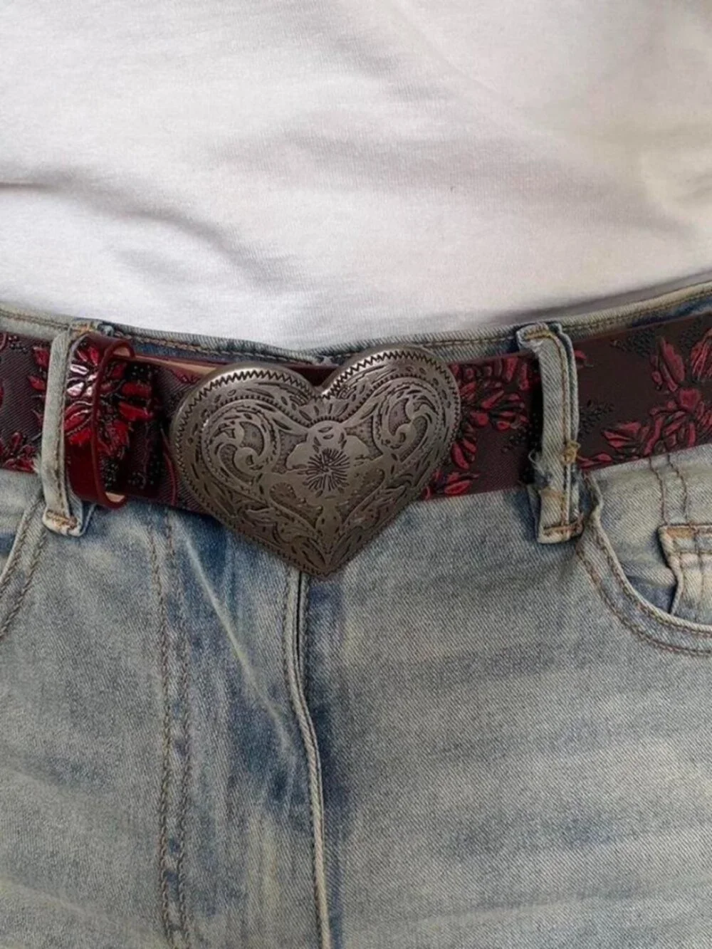 Red belt with red floral embroidery and heart-shaped buckle